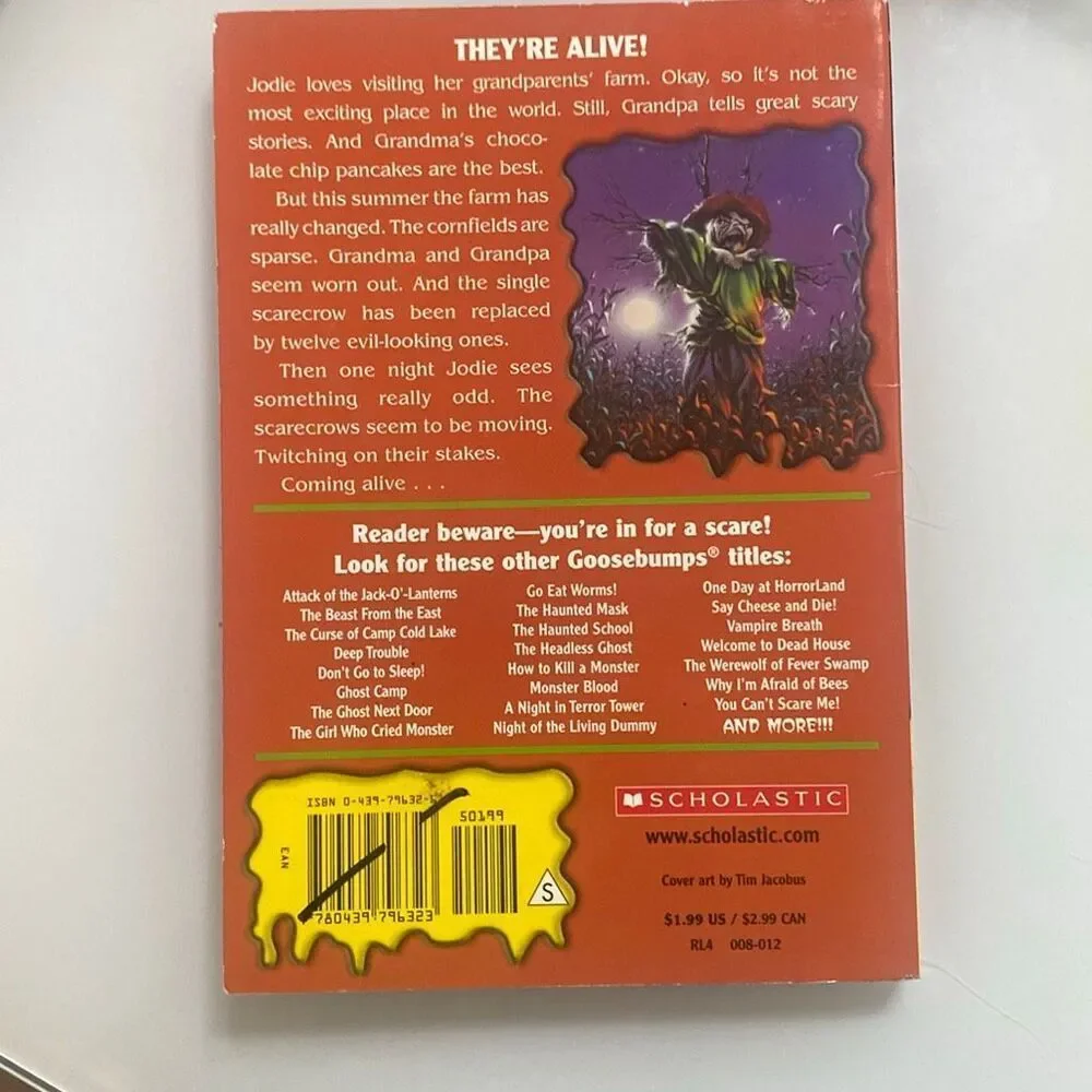 Goosebumps The Scarecrow Walks at Midnight 1st Print/1st Ed MAY 1994 R. L. Stine